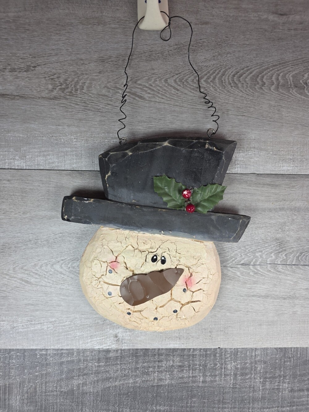 Rustic Snowman Face Wall Decor Black Hat Holly Berries 15.5" Hanging Sign b13